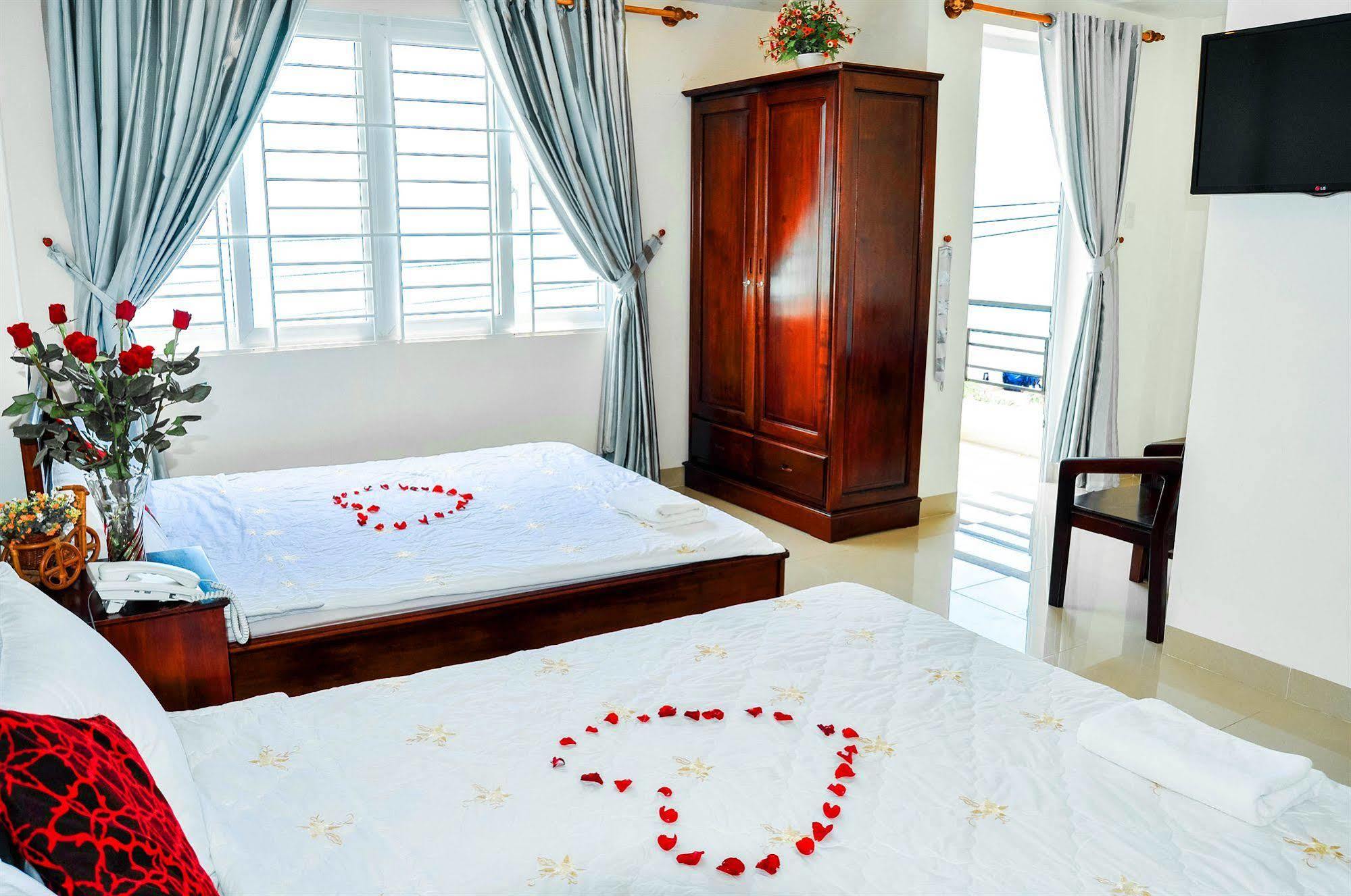 Thien Thanh Hotel - E Dragon Nha Trang Exterior foto